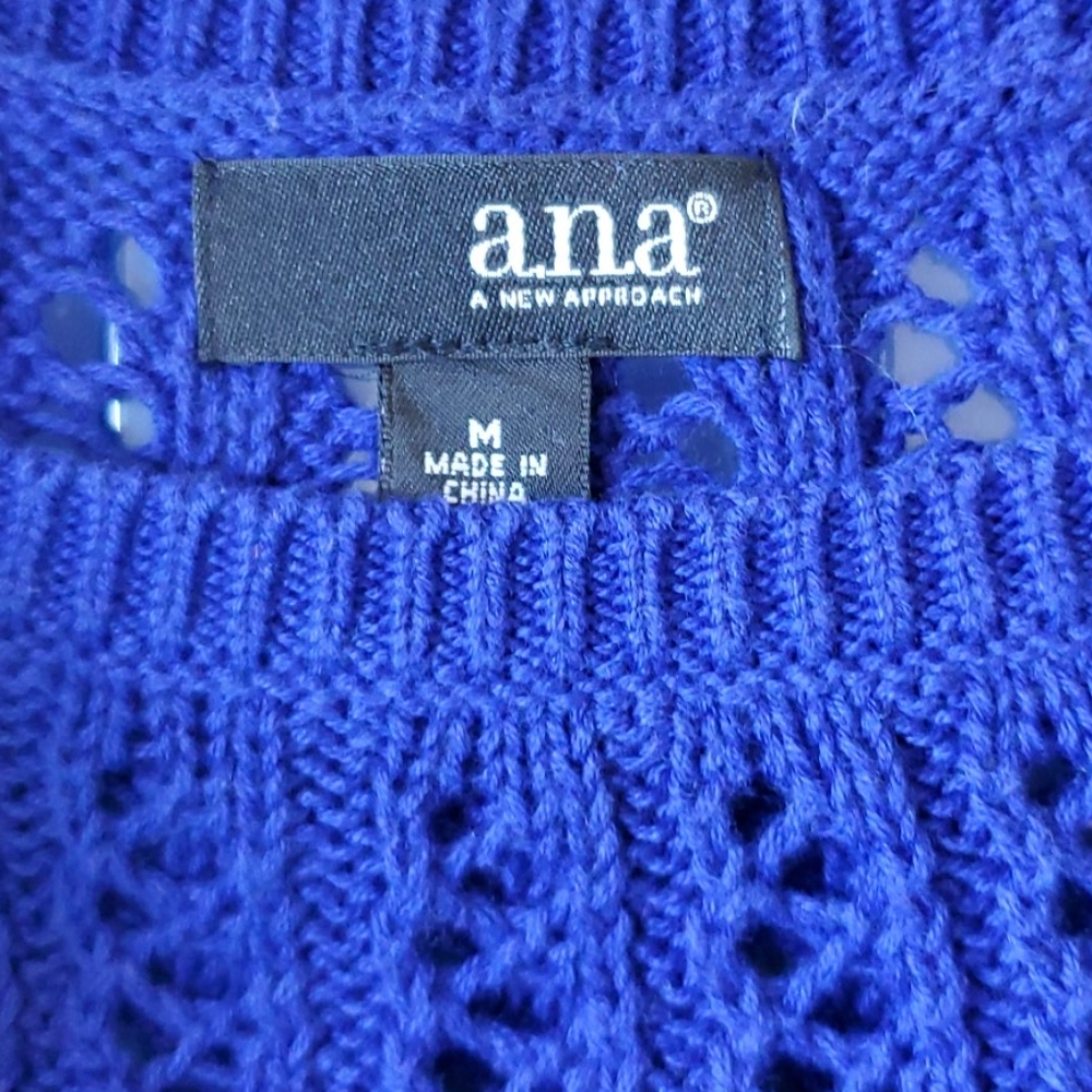 Sweater - Picture 6 of 7